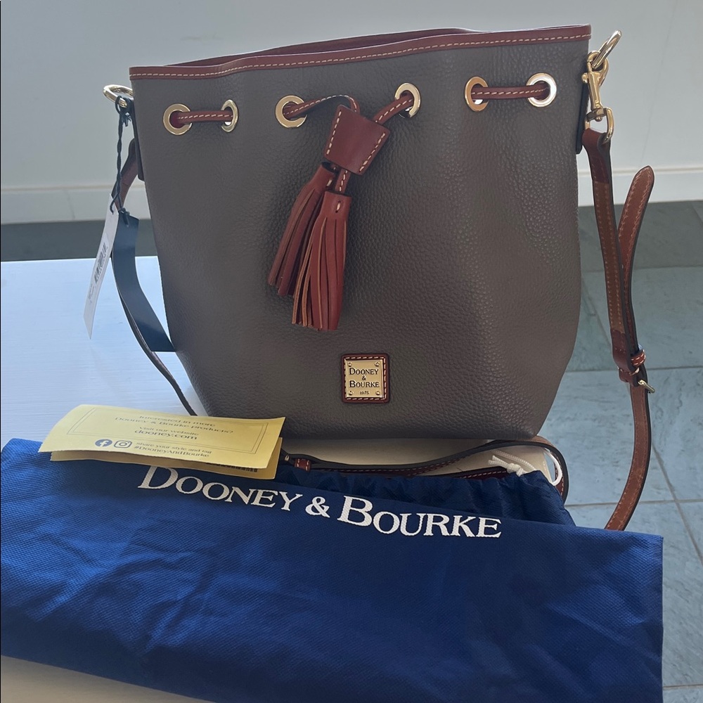 NWT Dooney & Bourke Aimee Crossbody in Elephant - Picture 2 of 8